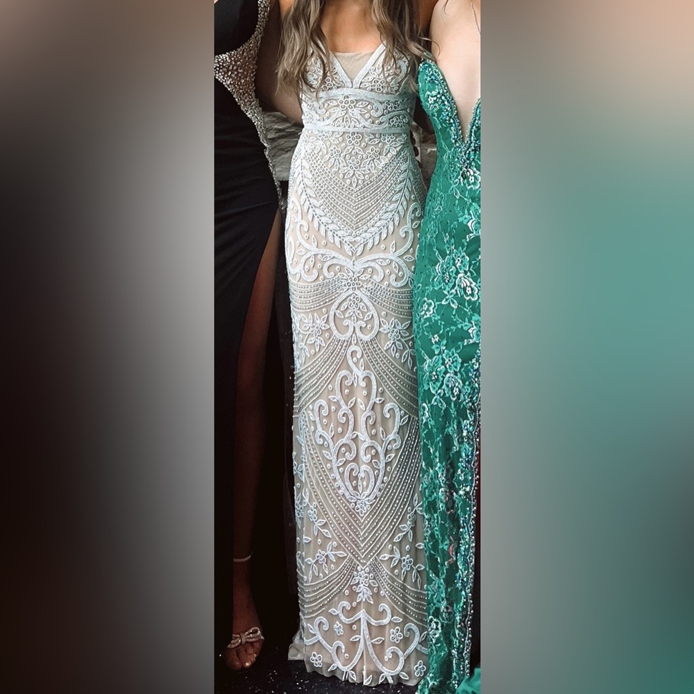 Sherri Hill Prom Dress - Picture 2 of 5